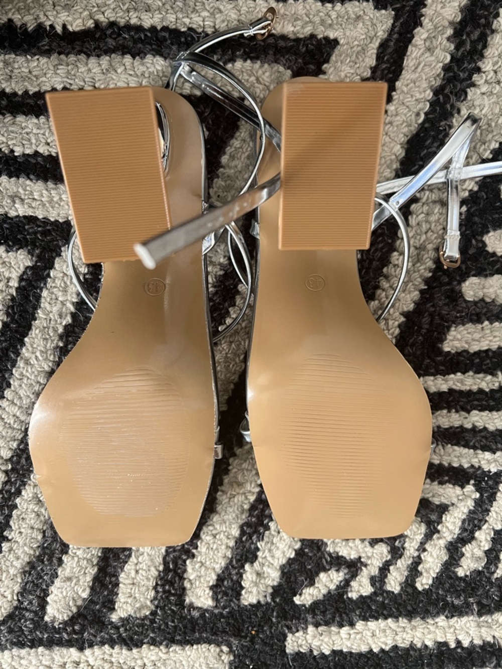 SHEIN Silver Strappy Square-Toe Heels - Picture 4 of 5